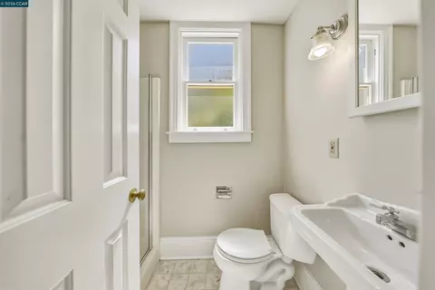 Bath - 133 Pinole St, Hercules, CA 94547 photo 1 of 2