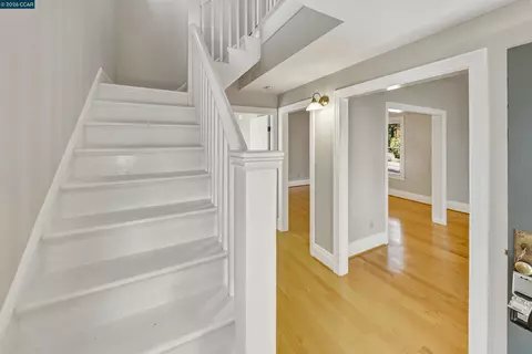 Entry Way - 133 Pinole St, Hercules, CA 94547 photo 2 of 4