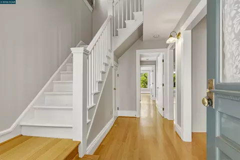 Entry Way - 133 Pinole St, Hercules, CA 94547 photo 1 of 4