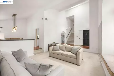 Living - 5709 Corte Libre, Pleasanton, CA 94566 photo 2 of 5
