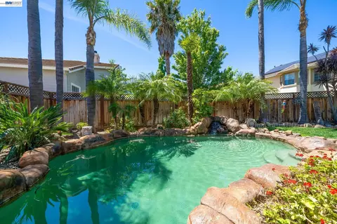 Exterior - 1274 Echo Summit St, Livermore, CA 94551 photo 9 of 9