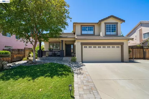 Exterior - 1274 Echo Summit St, Livermore, CA 94551 photo 3 of 9