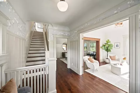 Entry Way - 2117 Grant St, Berkeley, CA 94703 photo 2 of 3
