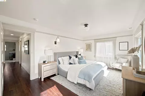 Bedroom - 2117 Grant St, Berkeley, CA 94703 photo 1 of 5