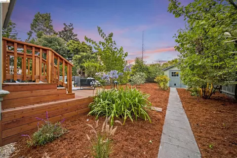 Exterior - 2117 Grant St, Berkeley, CA 94703 photo 5 of 13