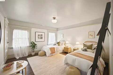 Bedroom - 2117 Grant St, Berkeley, CA 94703 photo 4 of 5