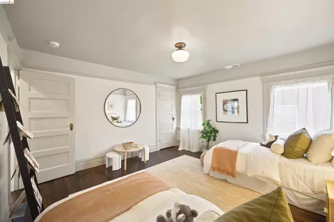 Bedroom - 2117 Grant St, Berkeley, CA 94703 photo 3 of 5