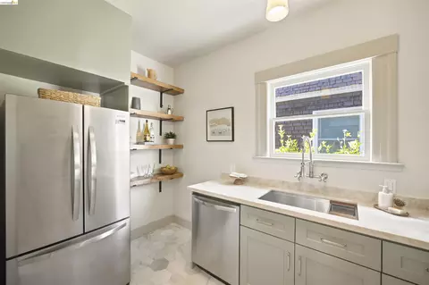 Kitchen - 2117 Grant St, Berkeley, CA 94703 photo 4 of 6