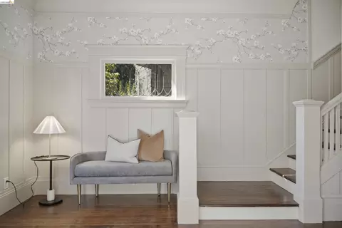 Entry Way - 2117 Grant St, Berkeley, CA 94703 photo 3 of 3
