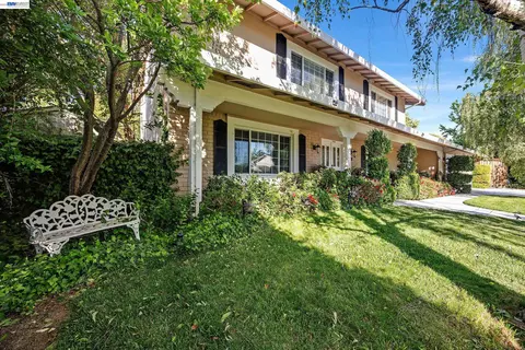 1007 El Capitan Dr, Danville, CA 94526