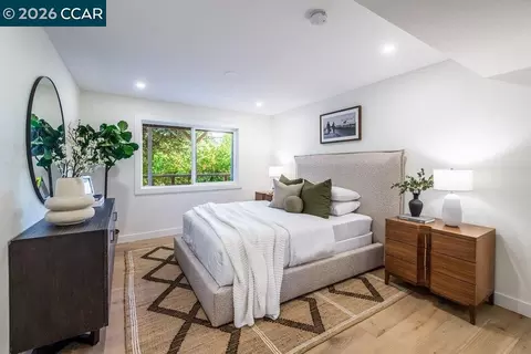 Bedroom - 1009 Regio Ct, Lafayette, CA 94549 photo 6 of 6