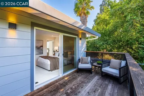Exterior - 1009 Regio Ct, Lafayette, CA 94549 photo 2 of 28