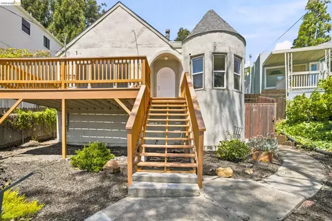 6616 Outlook Ave, Oakland, CA 94605