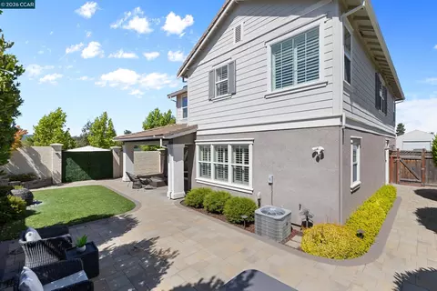 Exterior - 19221 Eagle View Dr, Morgan Hill, CA 95037 photo 6 of 8
