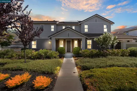 Exterior - 19221 Eagle View Dr, Morgan Hill, CA 95037 photo 2 of 8
