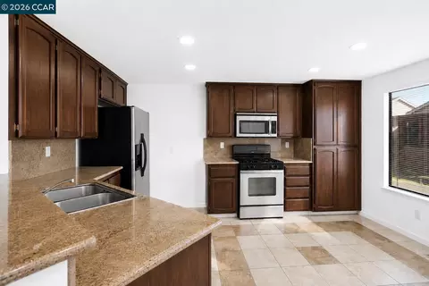 Kitchen - 2125 Willow Ave, Antioch, CA 94509 photo 1 of 1