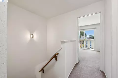 Entry Way - 1814 Wildbrook Ct #C, Concord, CA 94521 photo 4 of 4