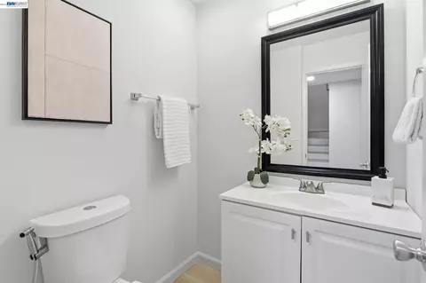Bath - 2060 Briscoe Ter, Fremont, CA 94539 photo 3 of 3