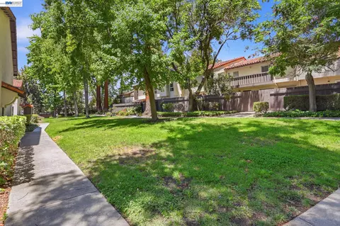 Exterior - 2060 Briscoe Ter, Fremont, CA 94539 photo 7 of 13