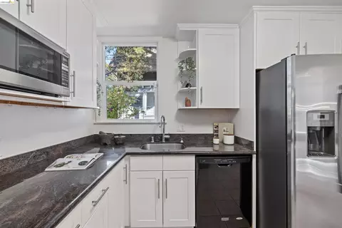 2935 Florence St, Berkeley, CA 94705 photo 20