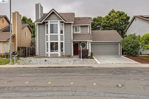 323 Sandstone Dr, Fremont, CA 94536