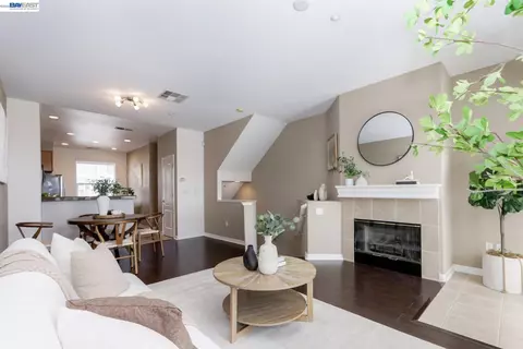 668 Grand Ter, Hayward, CA 94541