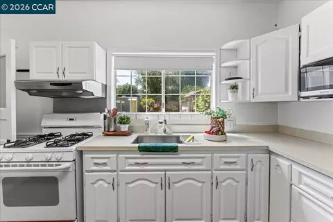 1538 Russell St, Berkeley, CA 94703 photo 11