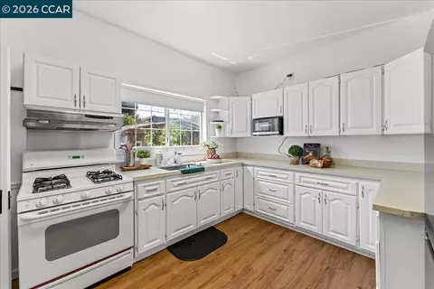 1538 Russell St, Berkeley, CA 94703 photo 9
