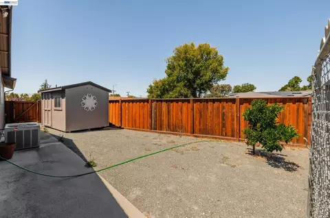 4601 Wilson Ln, Concord, CA 94521 photo 48