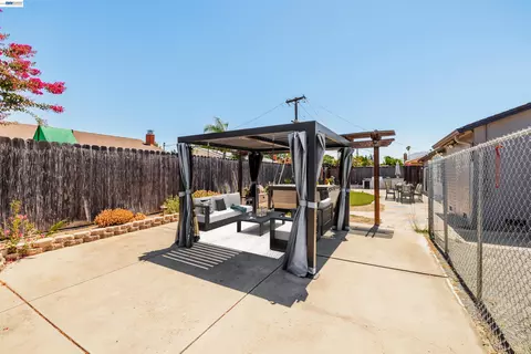 4601 Wilson Ln, Concord, CA 94521 photo 16