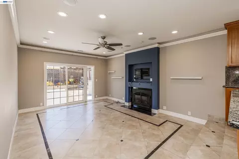 4601 Wilson Ln, Concord, CA 94521 photo 25