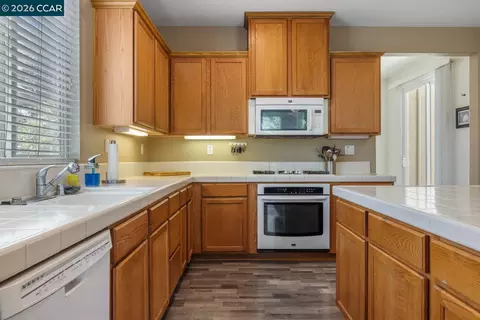 1117 Van Gogh Ln, Patterson, CA 95363 photo 16
