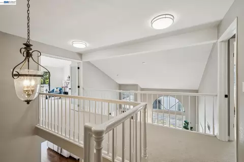 Entry Way - 151 Purcell Dr, Alameda, CA 94502 photo 5 of 5