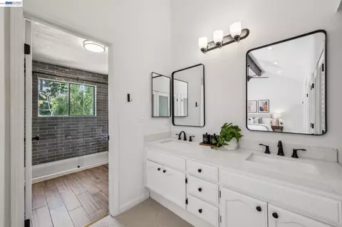 Bath - 151 Purcell Dr, Alameda, CA 94502 photo 1 of 4