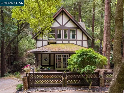 Exterior - 460 A Cascade Dr, Mill Valley, CA 94941 photo 9 of 13
