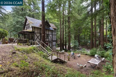 Exterior - 460 A Cascade Dr, Mill Valley, CA 94941 photo 3 of 13