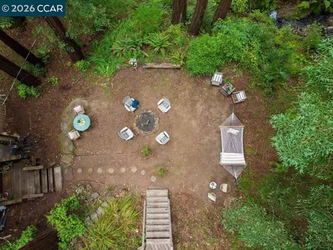 Exterior - 460 A Cascade Dr, Mill Valley, CA 94941 photo 4 of 13