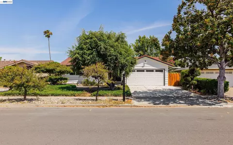 1393 Annapolis Way, San Jose, CA 95118