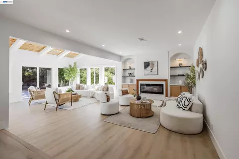 1393 Annapolis Way, San Jose, CA 95118