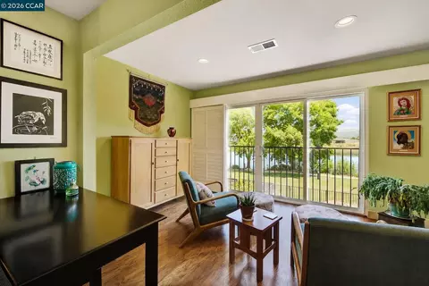 908 Marina Dr, Napa, CA 94559 photo 22