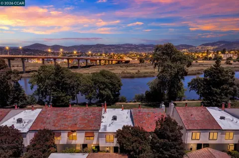 908 Marina Dr, Napa, CA 94559 photo 3