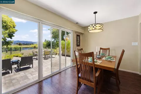 908 Marina Dr, Napa, CA 94559 photo 42
