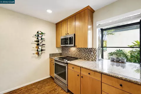 908 Marina Dr, Napa, CA 94559 photo 13