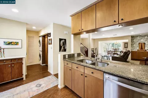 908 Marina Dr, Napa, CA 94559 photo 16