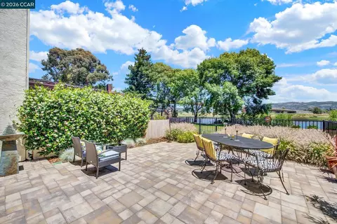 908 Marina Dr, Napa, CA 94559 photo 64
