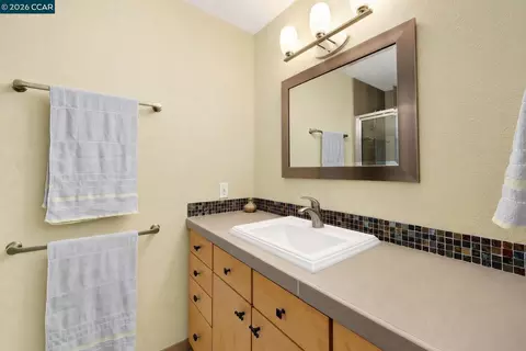 908 Marina Dr, Napa, CA 94559 photo 41