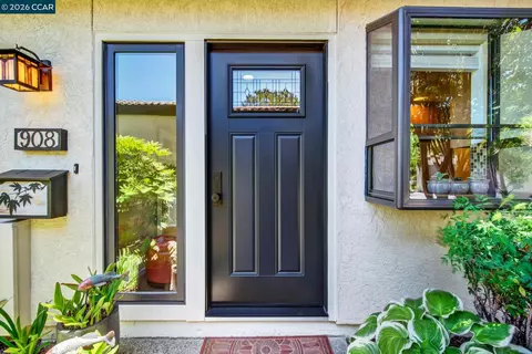 908 Marina Dr, Napa, CA 94559 photo 6