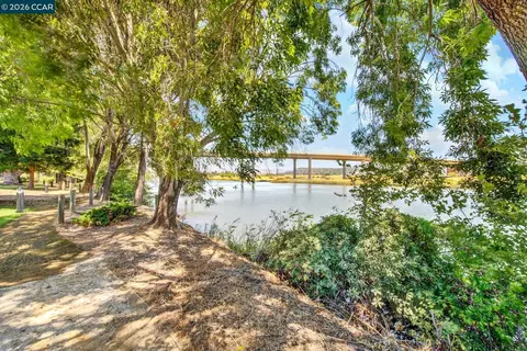 908 Marina Dr, Napa, CA 94559 photo 84