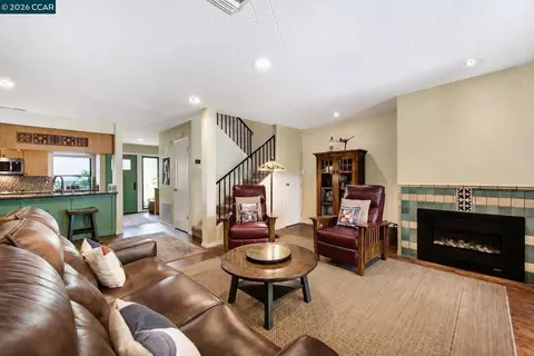908 Marina Dr, Napa, CA 94559 photo 46