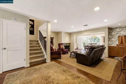 908 Marina Dr, Napa, CA 94559 photo 45